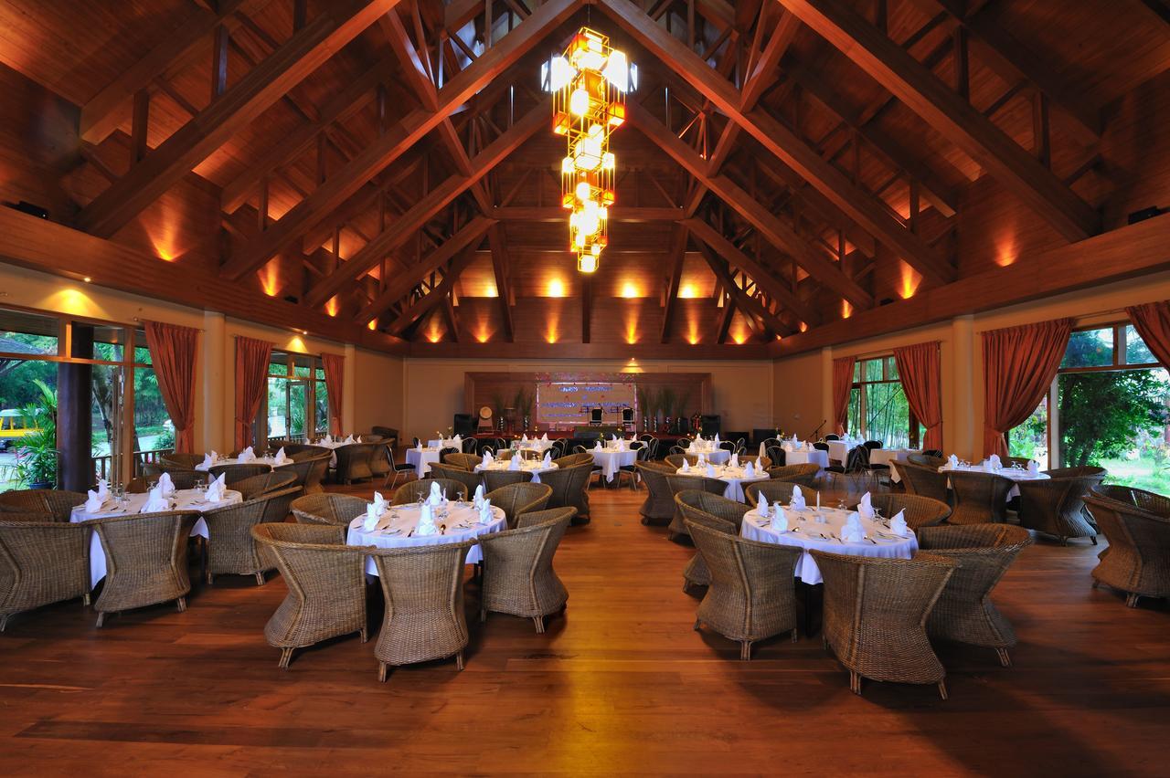 ניאונגשווה Aureum Palace Hotel & Resort Inle מראה חיצוני תמונה