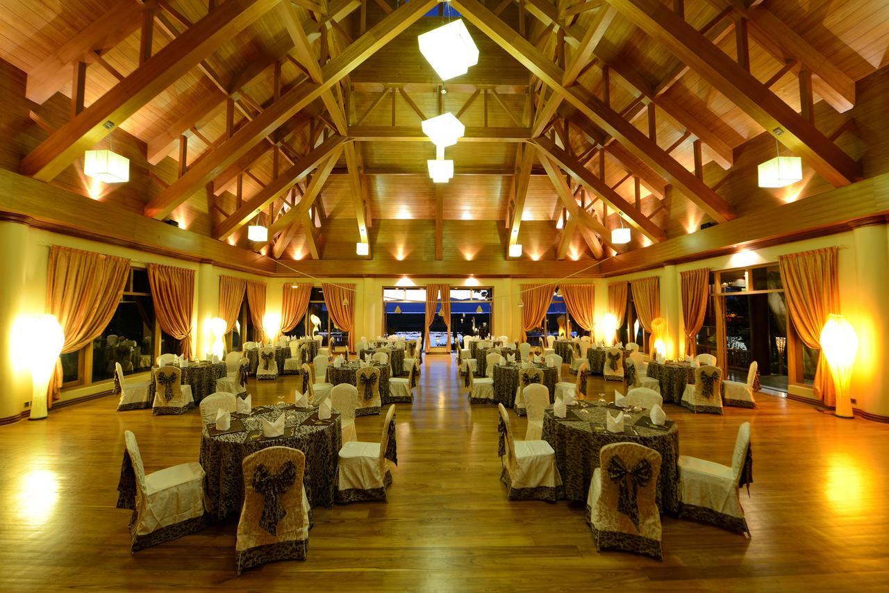 ניאונגשווה Aureum Palace Hotel & Resort Inle מראה חיצוני תמונה