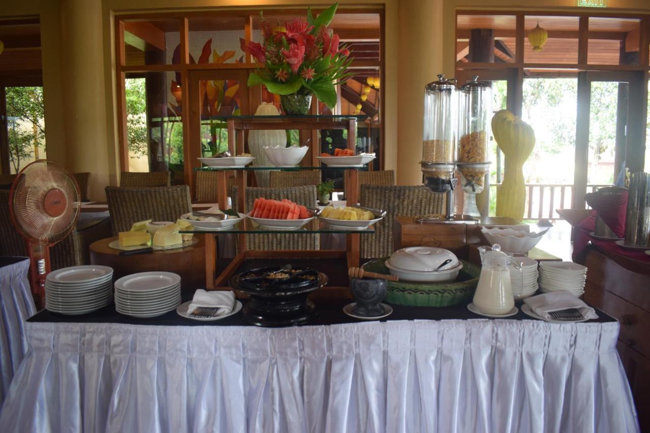 ניאונגשווה Aureum Palace Hotel & Resort Inle מראה חיצוני תמונה