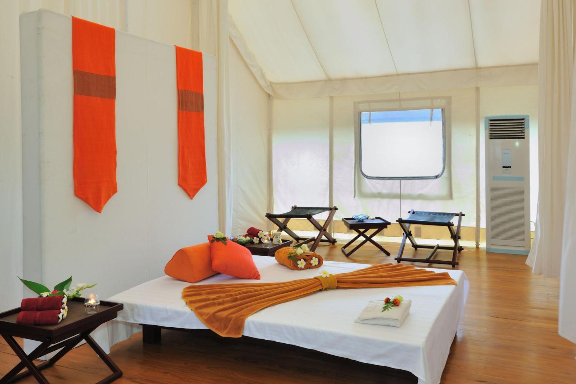 ניאונגשווה Aureum Palace Hotel & Resort Inle מראה חיצוני תמונה